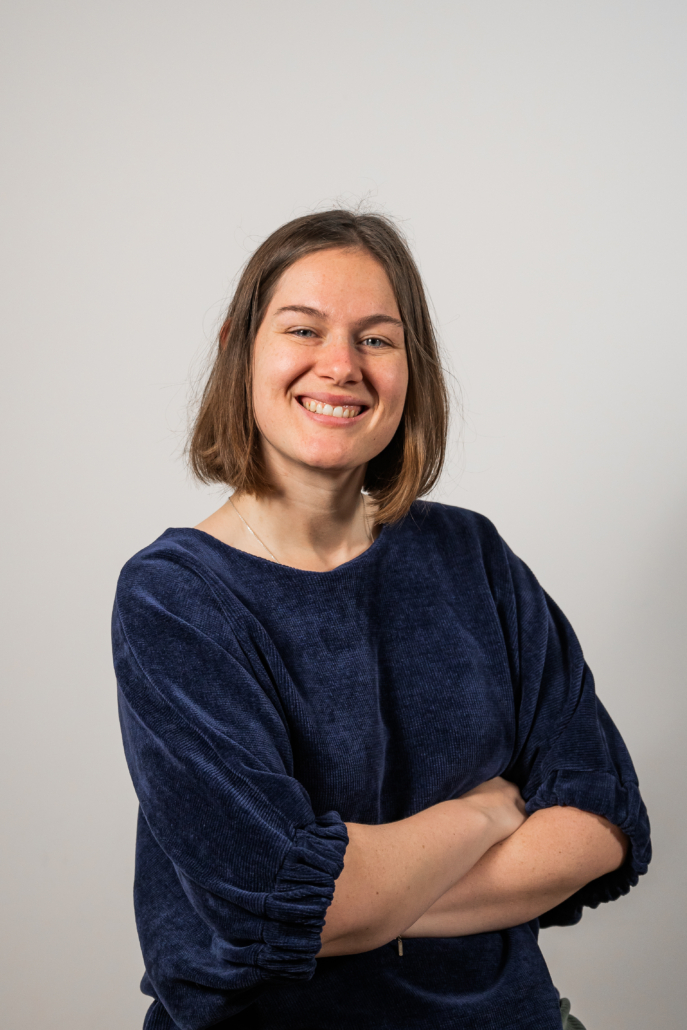DR. HAERS Anna